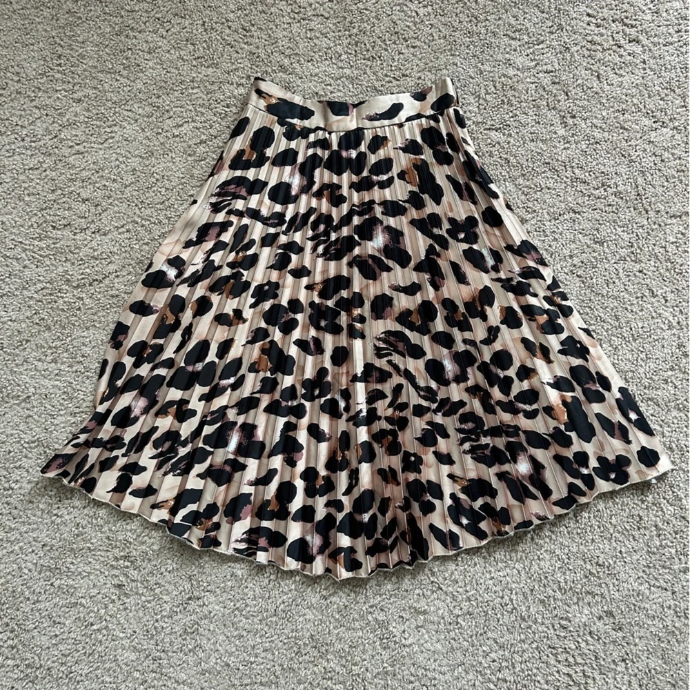 Shein Cheetah Print Pleated Skirt Size Small